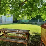 Bed and Breakfast Domaine D'alemanie 3*