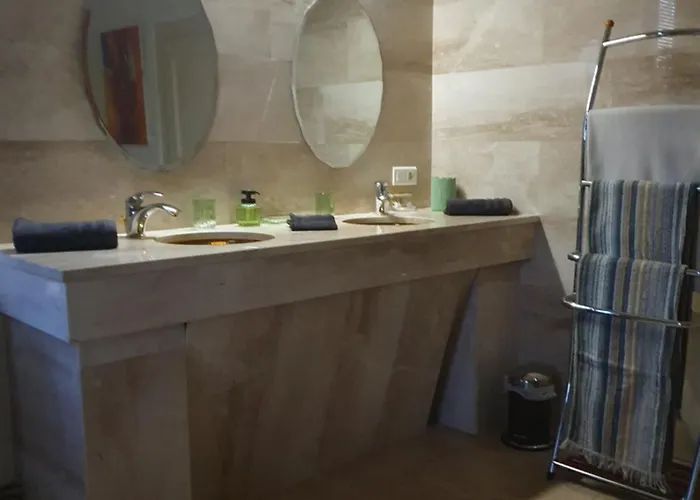 Domaine D'alemanie 住宿加早餐酒店 3*